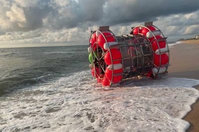 ‘Captain Bubble’ agrees to end his journey across the ocean in a hamster wheel