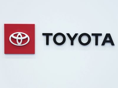 Toyota recalls 1 million vehicles for defect that may prevent air bags from deploying