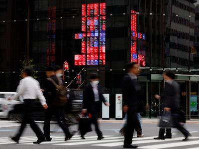 Japanese Government Raises Economic Growth Projections