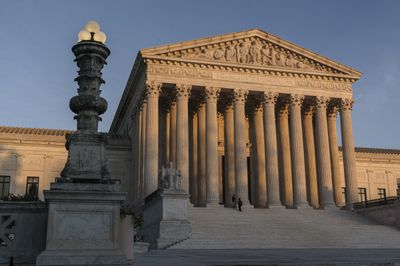 Supreme Court to decide Trump immunity claim in federal election case