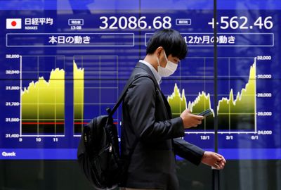 Asia stocks plummet as Wall Street rally hits a snag