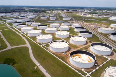 Gushing Stocks Burst Oil's Winning Bubble