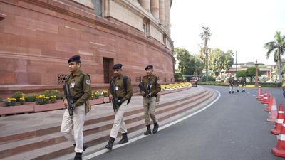 CISF to take over Parliament security