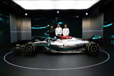 Lewis Hamilton Receives Threat From Mercedes Teammate George Russell Ahead Of 2024 Campaign