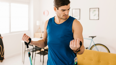 One resistance band and these 5 exercises to sculpt and strengthen your entire upper body
