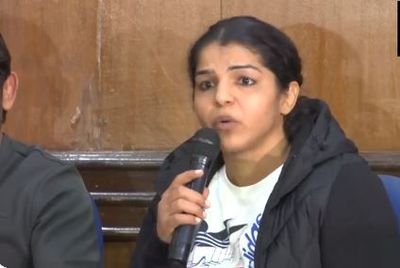 Olympic medallist Sakshi quits wrestling after Brij Bhushan loyalist becomes WFI chief