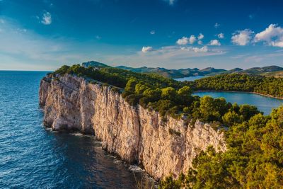 From beautiful beaches to bucket-list boat trips, discover sun and sea in stunning Croatia