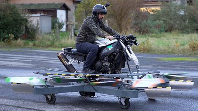 Making Your Own Hoverbike Out Of A Honda VFR800 Is A Great Idea, Right?