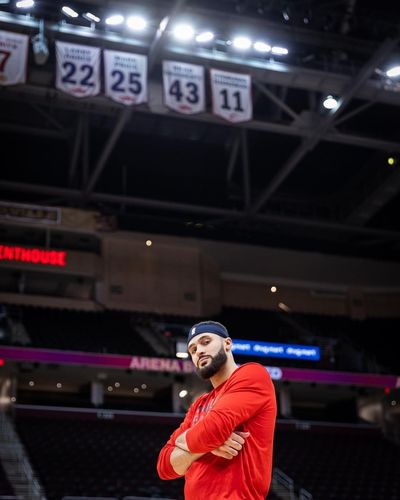 Larry Nance: A Dynamic Presence Enhanced by a Well-Groomed Beard