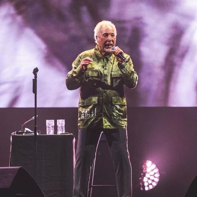 Tom Jones: A Musical Icon's Captivating Performance Transcends Time