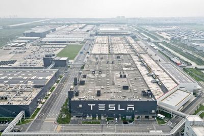 Tesla moves forward with a plan to build an energy-storage battery factory in China