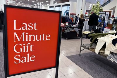 Still haven't bought holiday gifts? Retailers have a sale for you