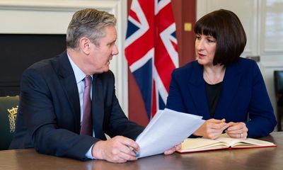 Keir Starmer considers scaling back Labour’s £28bn green plans