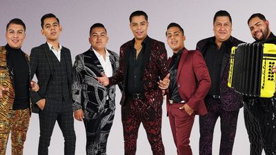 Grupo Firme's Frontman Eduin Caz Retracts Retirement and Announces 2024 Tour with the Band