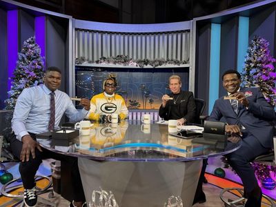 Michael Irvin and Friends: Stylish and Hilarious Companionship