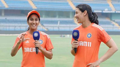 Watch: Smriti Mandhana's vital message to Richa Ghosh via Jemimah Rodrigues