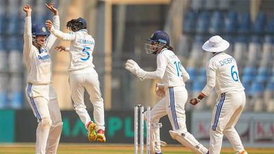 Watch: Richa Ghosh's brilliant run out of Beth Mooney in one-off Test