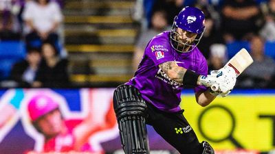 Wade, Wright fire Hobart to first win of BBL season