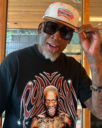 Embracing Uniqueness: The Boldness of Dennis Rodman's Iconic Style