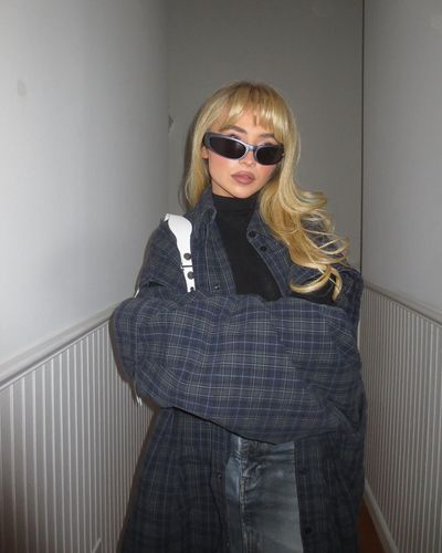 Sabrina Carpenter: A Captivating Symbol of Timeless Elegance