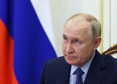 Putin signals openness to ceasefire in Ukraine, seeks potential victory