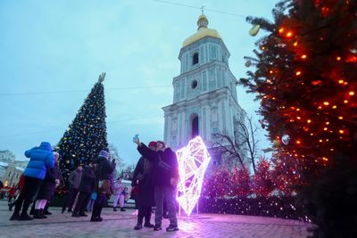 Ukrainians Defy Moscow With First Dec. 25 Christmas