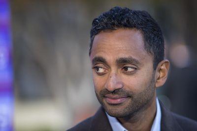 Chamath Palihapitiya says venture capitalists also face disruption from AI—and startup founders stand to benefit