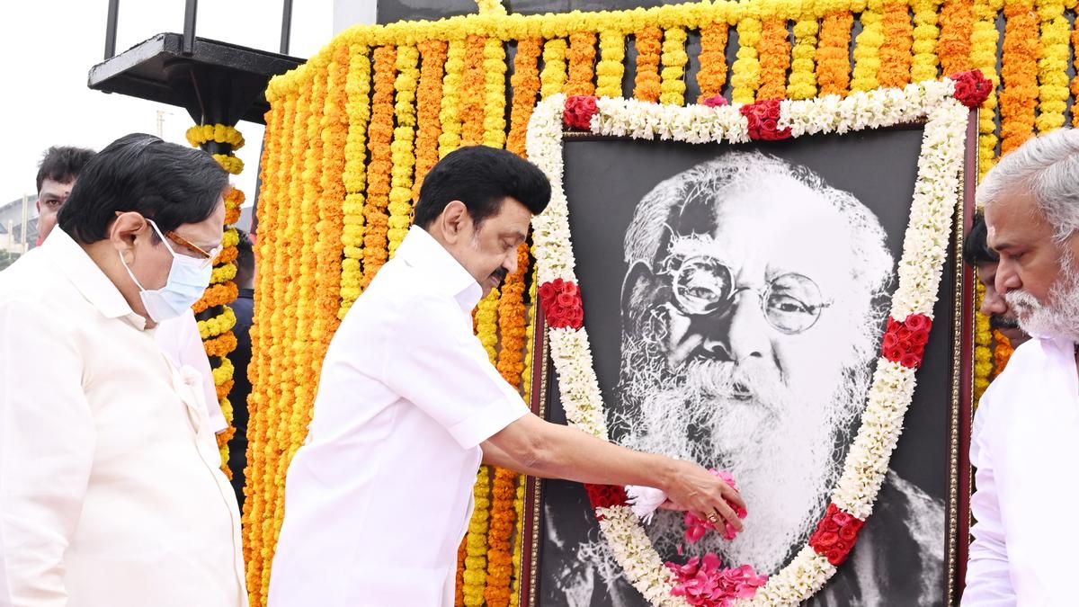 Stalin pays tributes to Periyar in Chennai