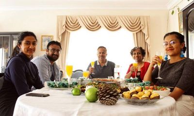 Beach dates, board games and elaborate lasagne: Australians of different faiths on their Christmas Day traditions