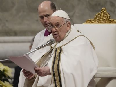 Pope Francis mourns the rejection of peace and 'futile logic of war' this Christmas