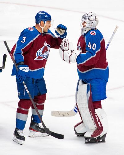 Avalanche's powerful offense dominates Coyotes in a decisive victory
