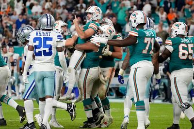 Dolphins nip Cowboys 22-20 on Jason Sanders' last-second field goal, secure playoff spot