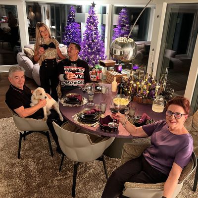 A Heartwarming Christmas Dinner: Family, Love, and Festive Spirit