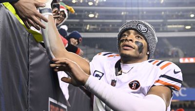 Bears QB Justin Fields, offense miss opportunities in 27-16 win over Cardinals