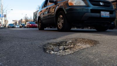 Illinois Supreme Court finds Chicago not liable for cyclists who hit potholes on roads not ‘intended’ for bikes