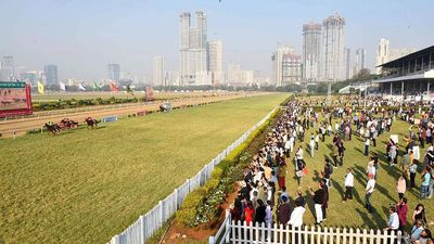 Synthesis clinches 2000 Guineas