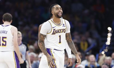 D’Angelo Russell seems to have the right attitude about being benched