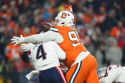 Patriots Shock Broncos with Last-Second Field Goal Victory