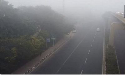 Cold wave tightens grip on north India, Delhi shivers in dense fog with 'Very Poor' air quality