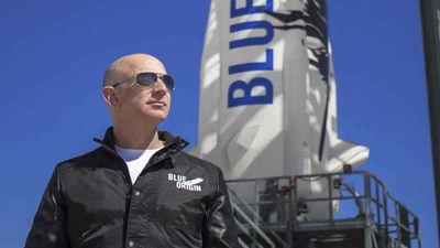 Bezos hopes Amazon strategy will help Blue Origin top SpaceX