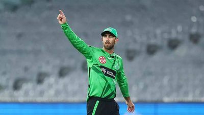 Watch: Glenn Maxwell's on-field commentary during Big Bash League