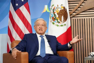 Mexican President meets U.S. officials to bolster cross-border relations