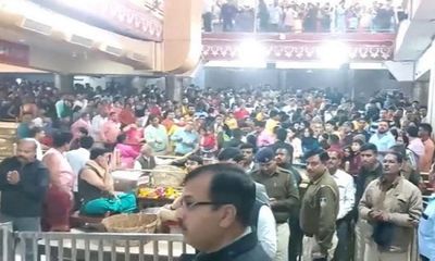 Madhya Pradesh: Devotees throng to Mahakaleshwar temple in Ujjain