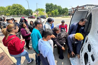 Chicago suburbs overwhelmed as migrants flood into Windy City