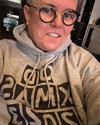 Radiant Rosie: A Beautiful and Joyful Selfie Moment with Rosie O'Donnell
