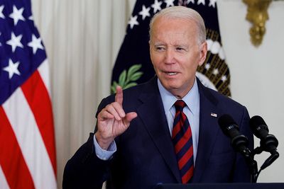 Rocketing Economy Leaves Biden's Economic Message Struggling to Connect