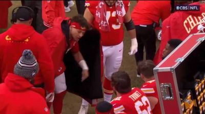 Cameras Caught Patrick Mahomes Having Heated Sideline Moment With His Offensive Line