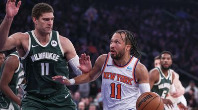 Knicks Earn Much-Needed Win Over Bucks to Tip Off Christmas