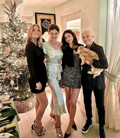 Celebrating Christmas with Love: Martina Navratilova's Festive Family Gathering