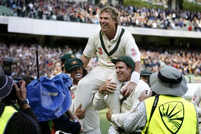 On This Day in 2006 – Shane Warne makes Test bowling history with 700th wicket